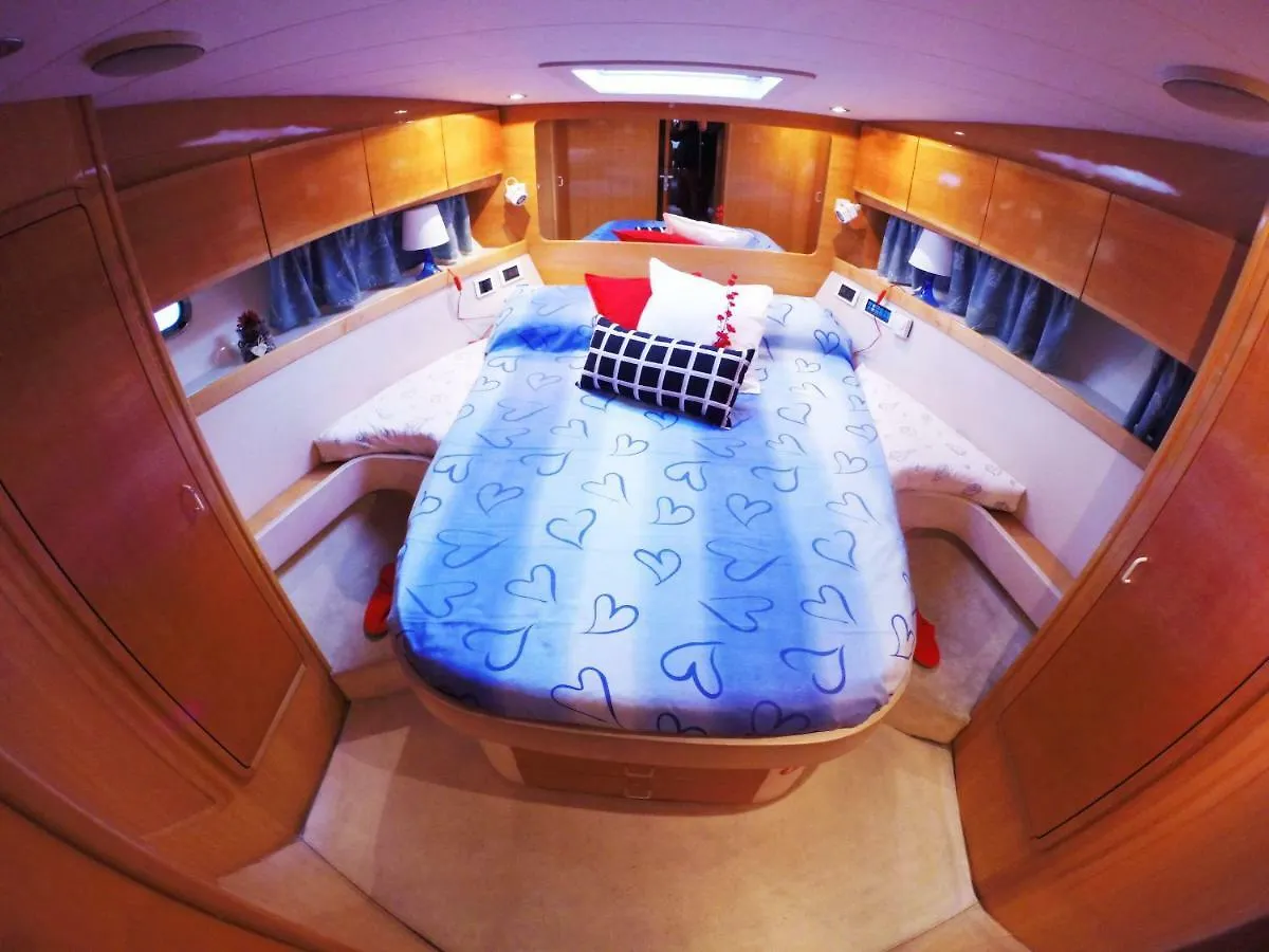 Yacht Suite Amalfi 0*,  Italien